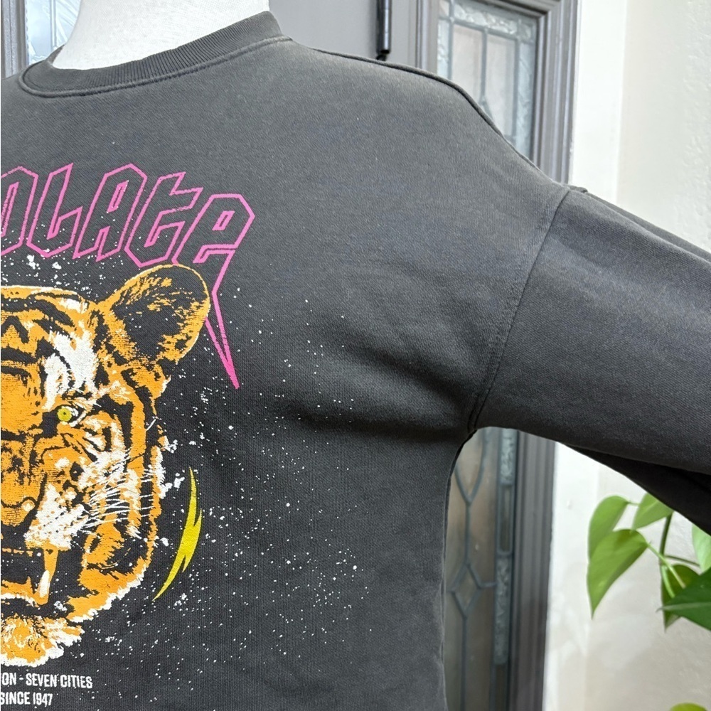 H&M Divided "Desolate The Tour" Tiger Print Oversized Cropped Sweatshirt - Picture 4 of 9